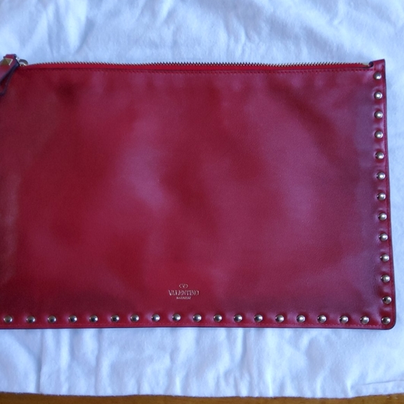 Valentino Caravani Rockstud Clutch! EUC!! - Picture 2 of 7